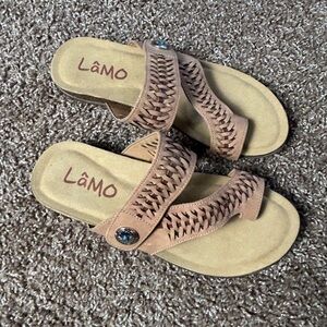 Lamo Women’s Tan Woven Sandals Slip-On Style